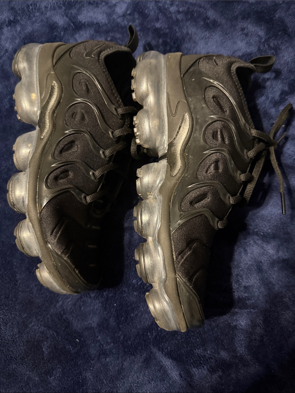 Women’s Size 8 Nike Air Max Black Cushioned Bubble-Sole Sneakers Sculpted Upper - Picture 2 of 10
